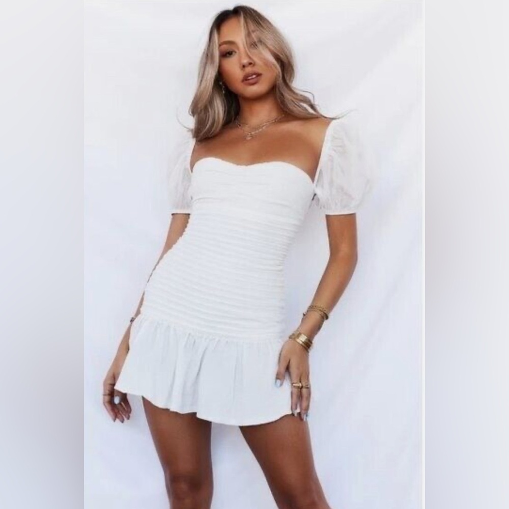 Hello Molly Cloud White Puff Sleeve Ruched Mini Dress – Women’s Size M (US 6)
